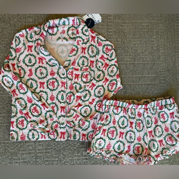 Roller Rabbit ‘Tis the Season Pajamas size medium - Picture 2 of 3